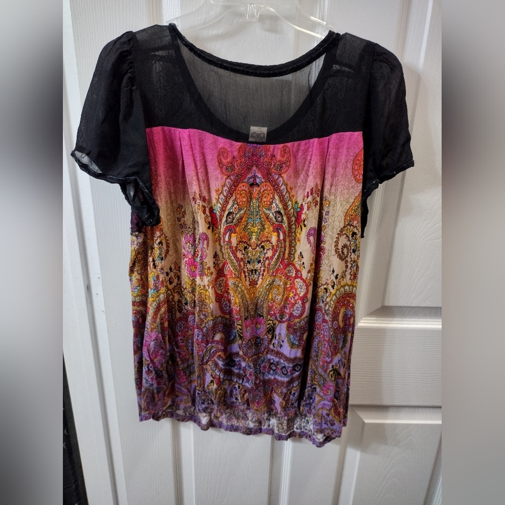 Short sleeve top
